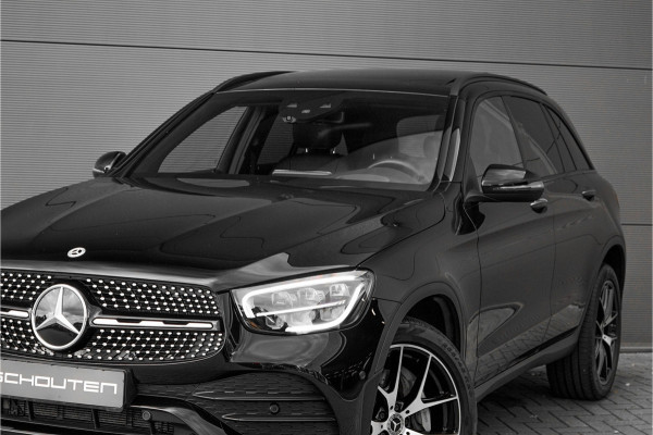 Mercedes-Benz GLC 300e 4MATIC AMG Line Pano CarPlay 20"