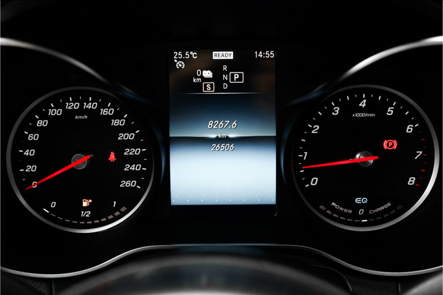 Mercedes-Benz GLC 300e 4MATIC AMG Line Pano CarPlay 20"