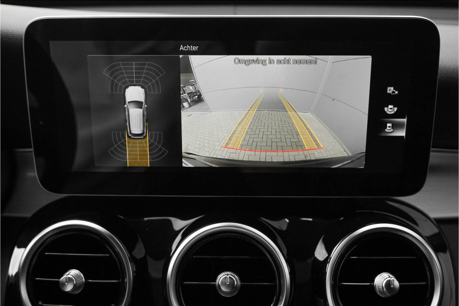 Mercedes-Benz GLC 300e 4MATIC AMG Line Pano CarPlay 20"