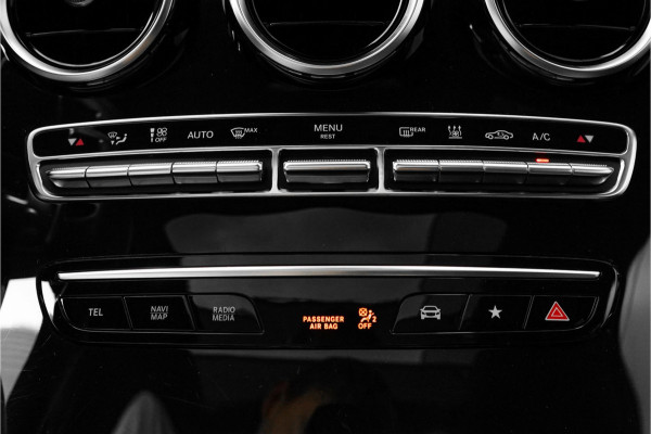 Mercedes-Benz GLC 300e 4MATIC AMG Line Pano CarPlay 20"