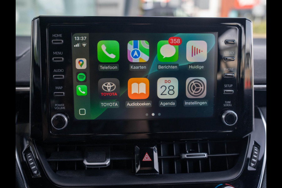 Toyota Corolla 1.8 Hybrid Business / Carplay / ACC / Camera / Full map / LED