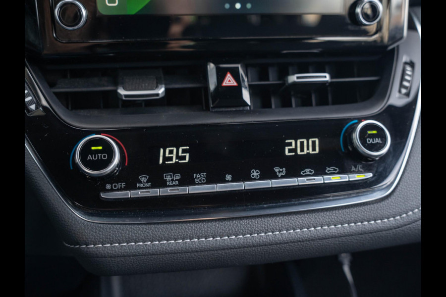 Toyota Corolla 1.8 Hybrid Business / Carplay / ACC / Camera / Full map / LED