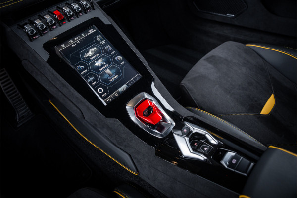 Lamborghini Huracan 5.2 V10 Tecnica RWD - Giallo Inti | Fabrieksgarantie | Dealeronderhouden | Lift | Sensonum