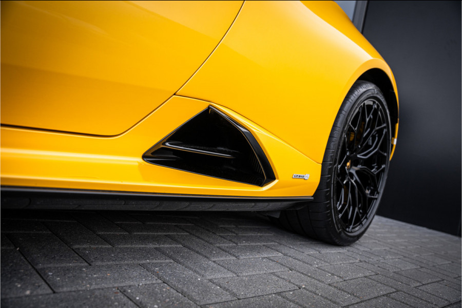 Lamborghini Huracan 5.2 V10 Tecnica RWD - Giallo Inti | Fabrieksgarantie | Dealeronderhouden | Lift | Sensonum