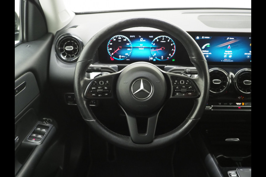 Mercedes-Benz Glb 180 Panamericana | Night | Trekhaak | Widescreen | Camera | DAB | Cruise