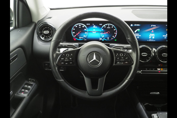 Mercedes-Benz Glb 180 Panamericana | Night | Trekhaak | Widescreen | Camera | DAB | Cruise