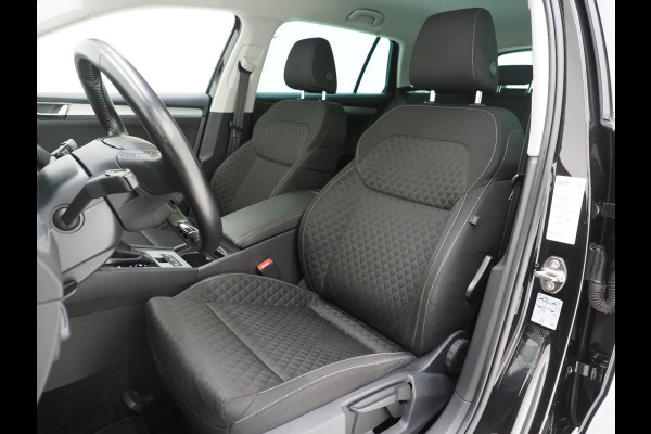 Škoda Superb Combi 1.4 TSI iV 218PK | Keyless | Camera | DAB | Cruise | Stoelverwarming | LED | Carplay