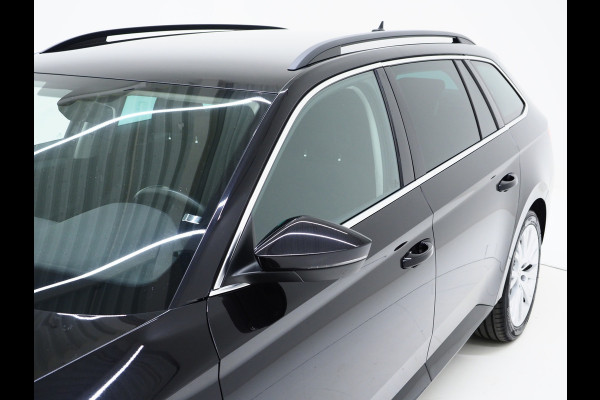 Škoda Superb Combi 1.4 TSI iV 218PK | Keyless | Camera | DAB | Cruise | Stoelverwarming | LED | Carplay