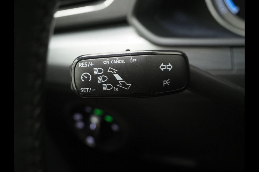 Škoda Superb Combi 1.4 TSI iV 218PK | Keyless | Camera | DAB | Cruise | Stoelverwarming | LED | Carplay
