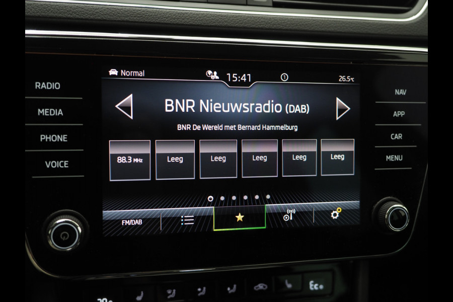 Škoda Superb Combi 1.4 TSI iV 218PK | Keyless | Camera | DAB | Cruise | Stoelverwarming | LED | Carplay
