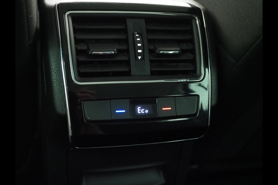 Škoda Superb Combi 1.4 TSI iV 218PK | Keyless | Camera | DAB | Cruise | Stoelverwarming | LED | Carplay