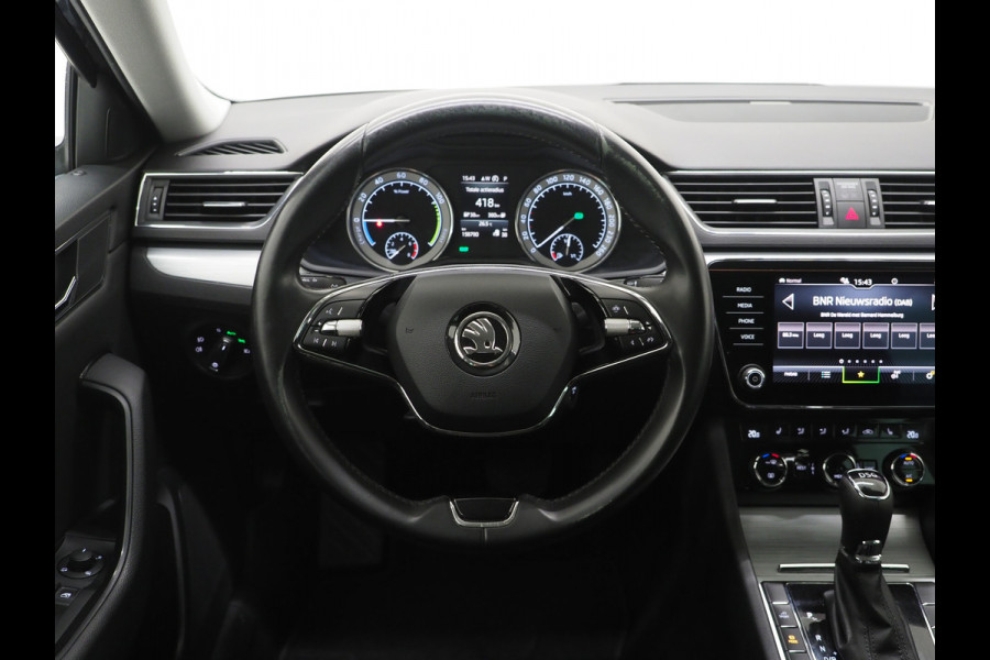 Škoda Superb Combi 1.4 TSI iV 218PK | Keyless | Camera | DAB | Cruise | Stoelverwarming | LED | Carplay