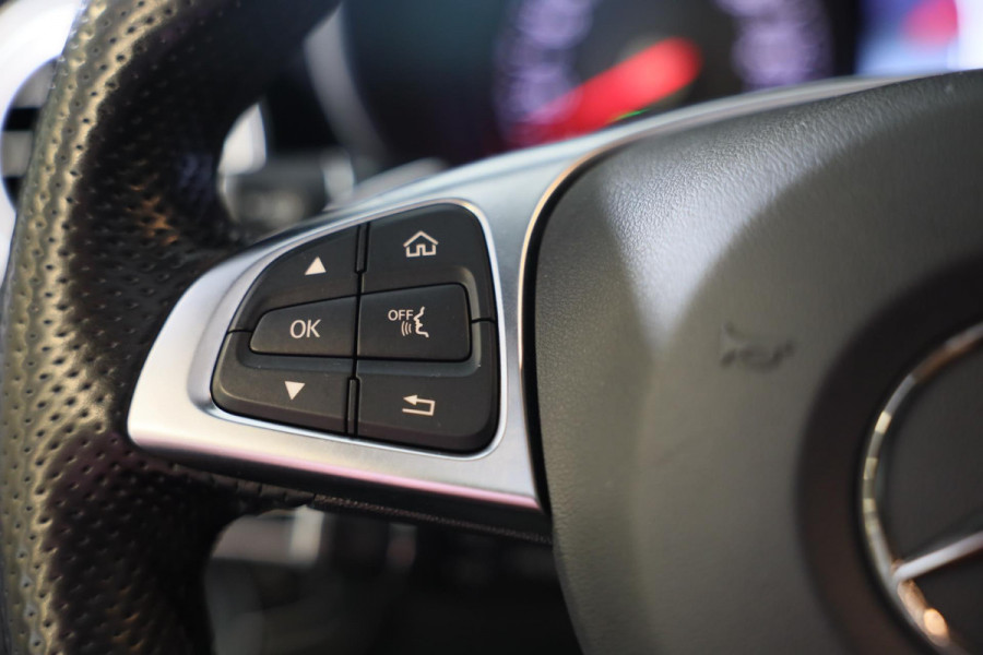 Mercedes-Benz GLC 250 4MATIC AMG 63 Look / AUT / Navi / Ecc / Cruise Control / Leder / Elek Stoelen / Led / Pdc / 20 Inch