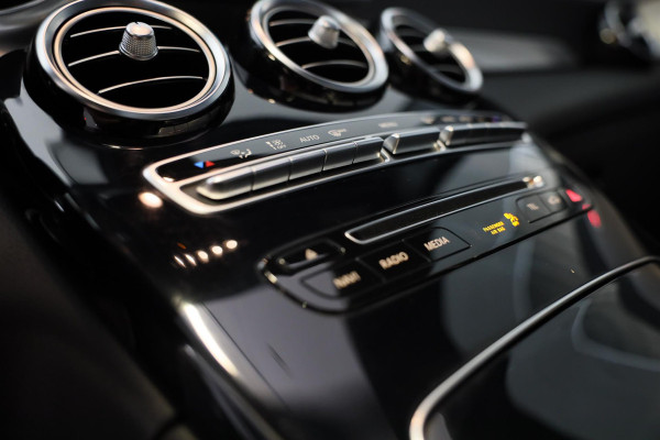 Mercedes-Benz GLC 250 4MATIC AMG 63 Look / AUT / Navi / Ecc / Cruise Control / Leder / Elek Stoelen / Led / Pdc / 20 Inch