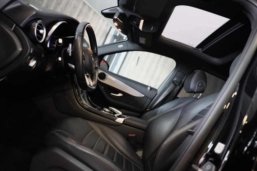 Mercedes-Benz GLC 250 4MATIC AMG 63 Look / AUT / Navi / Ecc / Cruise Control / Leder / Elek Stoelen / Led / Pdc / 20 Inch