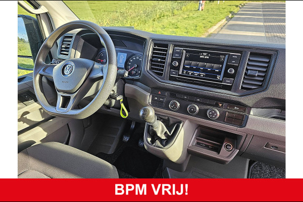 Volkswagen Crafter 30 2.0 TDI L3H3 airco, imperiaal, trap, trekhaak, 74 dkm.