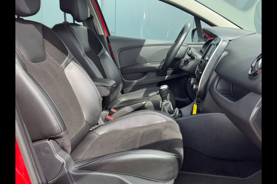Renault Clio Estate 0.9 TCe Intens * Navigatie * Led * Leder / Alcantara