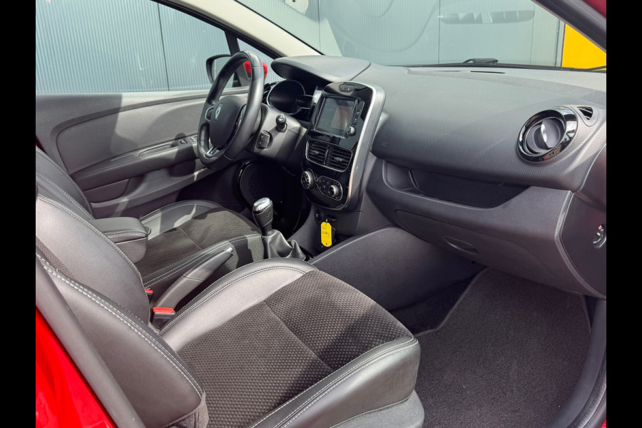 Renault Clio Estate 0.9 TCe Intens * Navigatie * Led * Leder / Alcantara