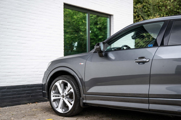 Audi Q2 35 TFSI S-Line ACC Sfeer Trekhaak Pano Black Optic