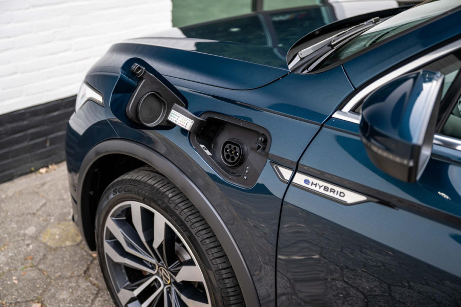 Volkswagen Tiguan 1.4 TSI eHybrid R-Line 245pk Leder Panorama 360°