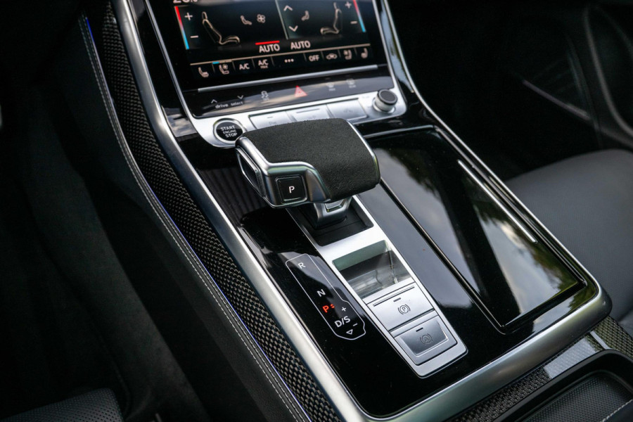 Audi Q8 60 TFSI e quattro S-Line Competition NWPR 174k