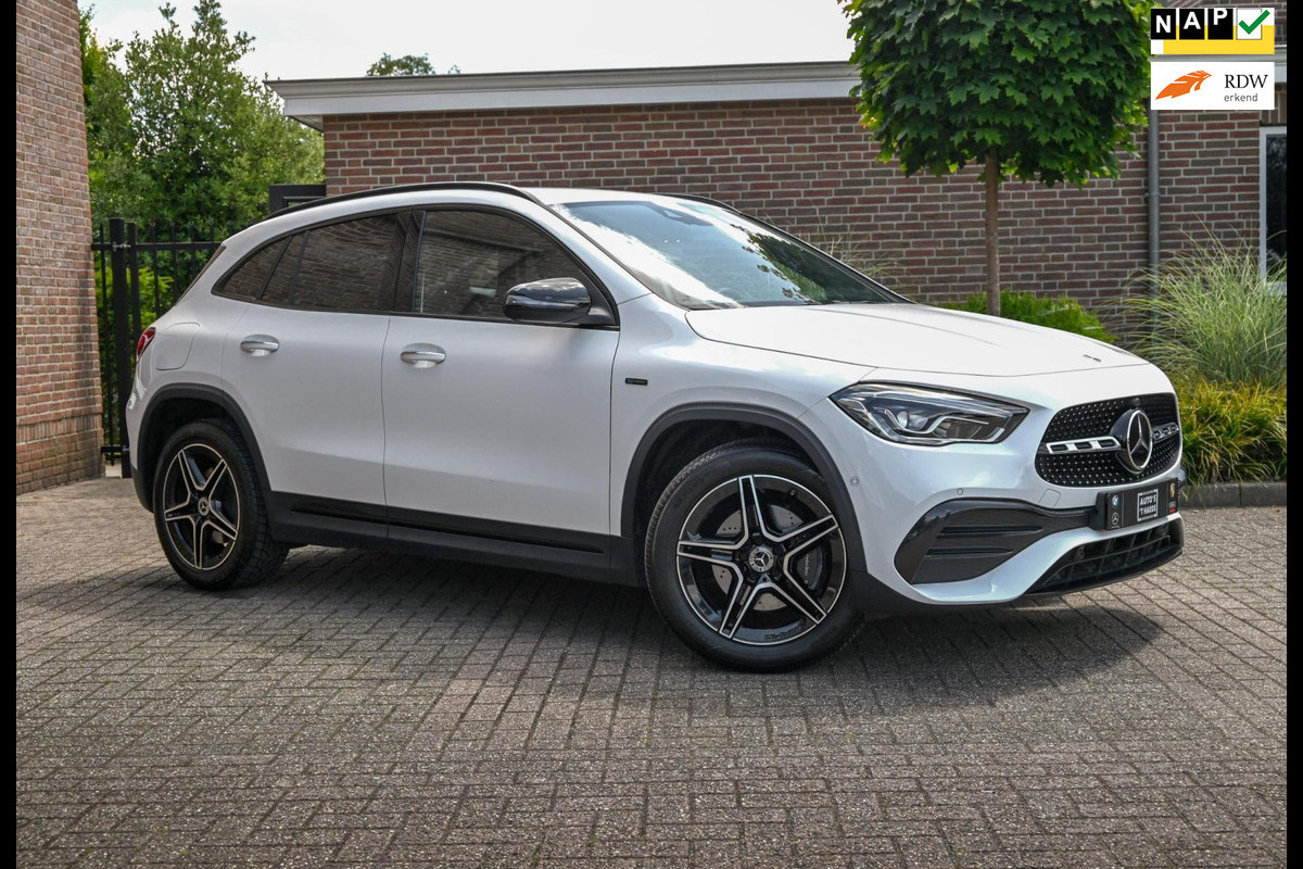 Mercedes-Benz GLA 250 e Business Solution AMG Limited Adaptive Keyless Camera Sfeerverlichting 19''