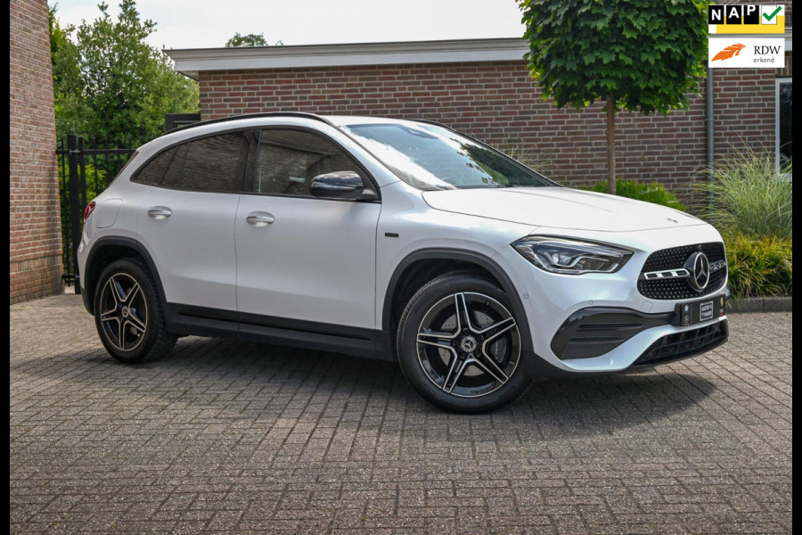 Mercedes-Benz GLA 250 e Business Solution AMG Limited Adaptive Keyless Camera Sfeerverlichting 19''