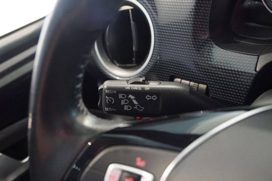 Volkswagen up! 1.0 BMT High Up! + CAMERA / CLIMATE CONTROL / FACELIFT / AFN. TREKHAAK