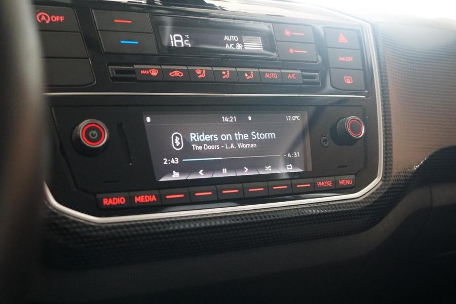 Volkswagen up! 1.0 BMT High Up! + CAMERA / CLIMATE CONTROL / FACELIFT / AFN. TREKHAAK