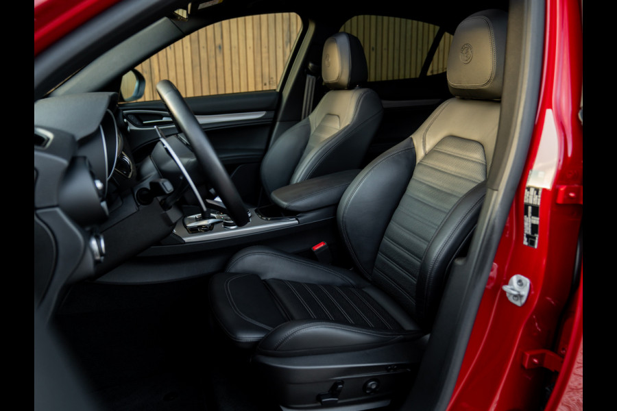 Alfa Romeo Stelvio 2.0T 280pk AWD Veloce | MY24 | Pano-dak | 21 inch | CarPlay | Soundpack
