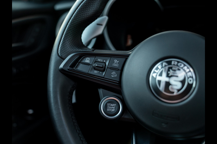 Alfa Romeo Stelvio 2.0T 280pk AWD Veloce | MY24 | Pano-dak | 21 inch | CarPlay | Soundpack