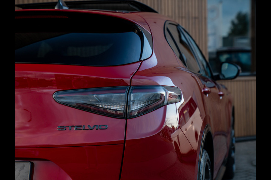 Alfa Romeo Stelvio 2.0T 280pk AWD Veloce | MY24 | Pano-dak | 21 inch | CarPlay | Soundpack