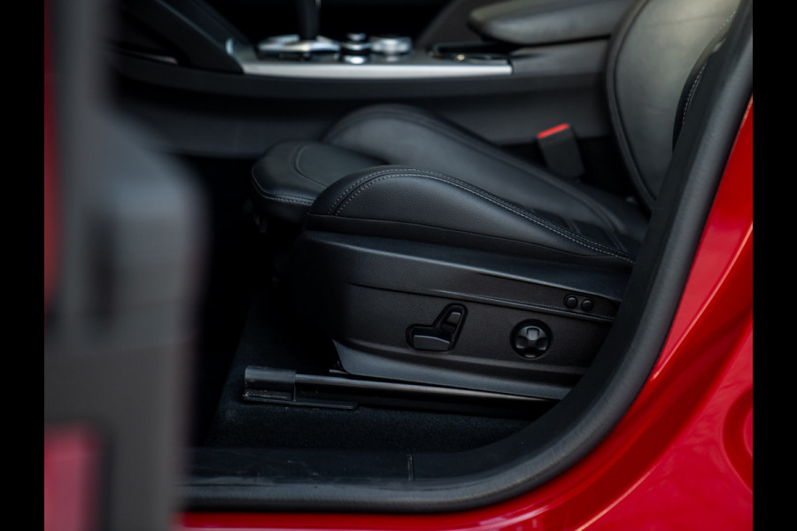 Alfa Romeo Stelvio 2.0T 280pk AWD Veloce | MY24 | Pano-dak | 21 inch | CarPlay | Soundpack