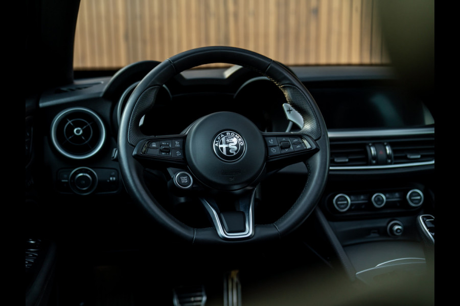 Alfa Romeo Stelvio 2.0T 280pk AWD Veloce | MY24 | Pano-dak | 21 inch | CarPlay | Soundpack