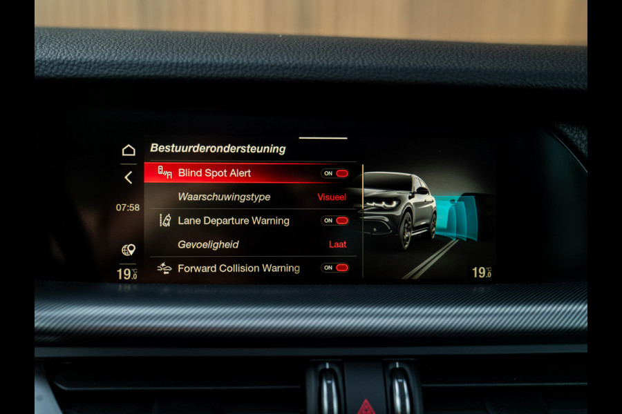 Alfa Romeo Stelvio 2.0T 280pk AWD Veloce | MY24 | Pano-dak | 21 inch | CarPlay | Soundpack
