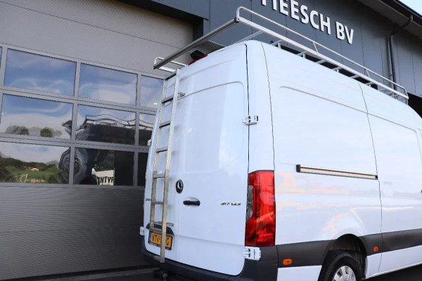 Mercedes-Benz Sprinter 317 CDI L2H2 l AUTOMAAT l IMPERIAAL l LADDER l MBUX