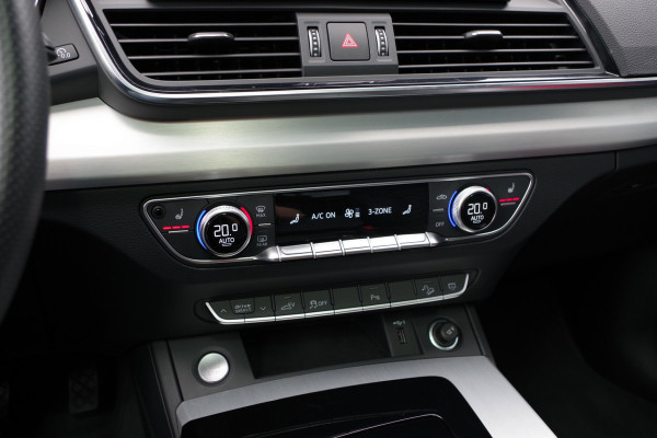 Audi Q5 55 TFSI e Quattro Competition 367 PK PHEV, RS-Sportstoelen, Paoramadak, Trekhaak, B&O Sound, Memory