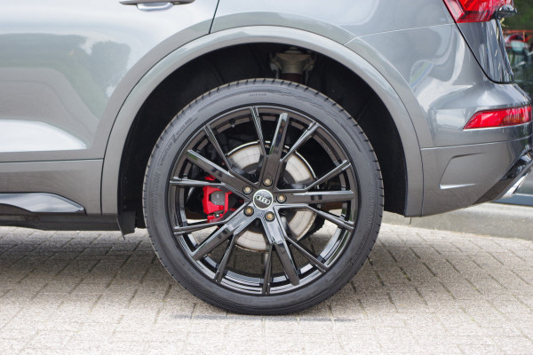 Audi Q5 55 TFSI e Quattro Competition 367 PK PHEV, RS-Sportstoelen, Paoramadak, Trekhaak, B&O Sound, Memory
