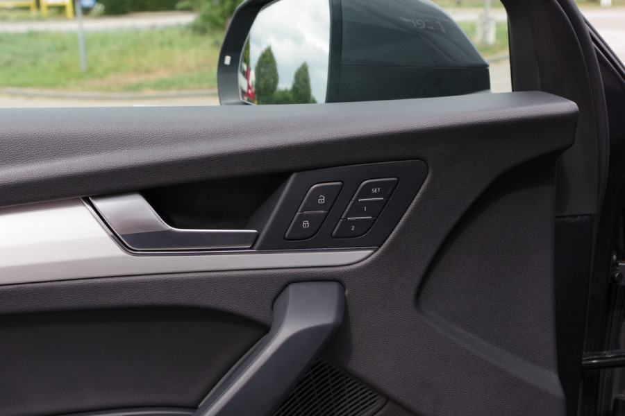 Audi Q5 55 TFSI e Quattro Competition 367 PK PHEV, RS-Sportstoelen, Paoramadak, Trekhaak, B&O Sound, Memory