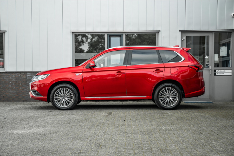 Mitsubishi Outlander 2.4 PHEV Intense | Stoelverw | DAB | NAVI | 1500kg trekgewicht