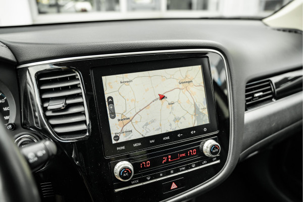 Mitsubishi Outlander 2.4 PHEV Intense | Stoelverw | DAB | NAVI | 1500kg trekgewicht
