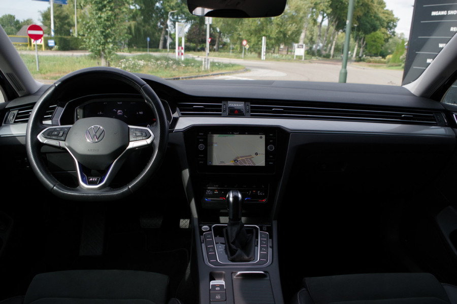 Volkswagen Passat Variant 1.4 TSI PHEV GTE 218 PK BNS, Trekhaak, Matrix-LED, Camera