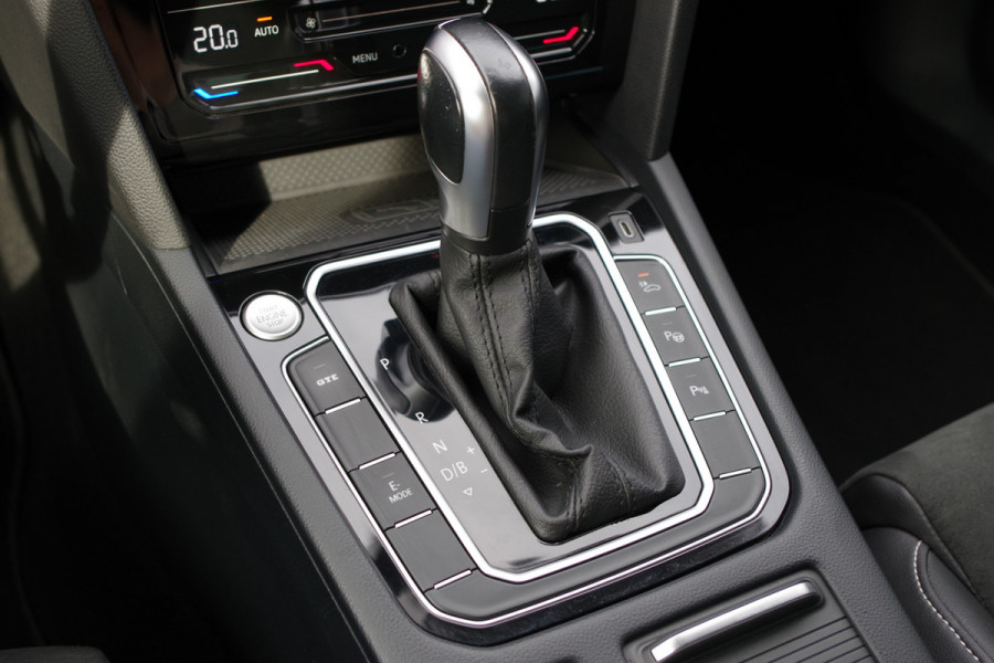 Volkswagen Passat Variant 1.4 TSI PHEV GTE 218 PK BNS, Trekhaak, Matrix-LED, Camera