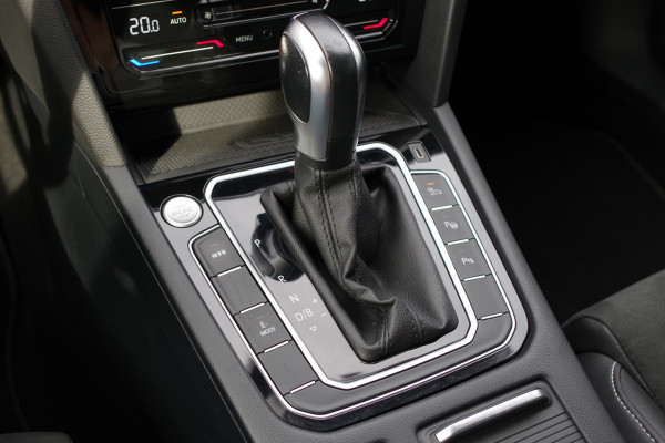 Volkswagen Passat Variant 1.4 TSI PHEV GTE 218 PK BNS, Trekhaak, Matrix-LED, Camera