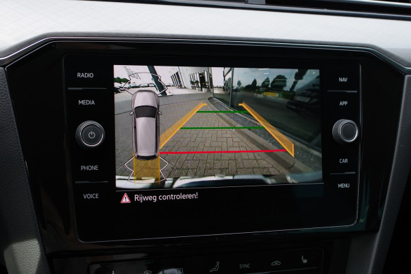 Volkswagen Passat Variant 1.4 TSI PHEV GTE 218 PK BNS, Trekhaak, Matrix-LED, Camera