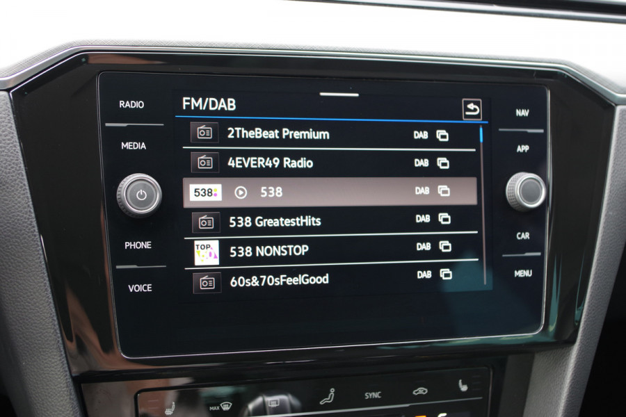 Volkswagen Passat Variant 1.4 TSI PHEV GTE 218 PK BNS, Trekhaak, Matrix-LED, Camera