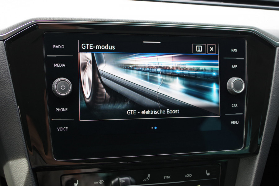 Volkswagen Passat Variant 1.4 TSI PHEV GTE 218 PK BNS, Trekhaak, Matrix-LED, Camera