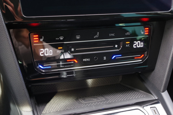 Volkswagen Passat Variant 1.4 TSI PHEV GTE 218 PK BNS, Trekhaak, Matrix-LED, Camera