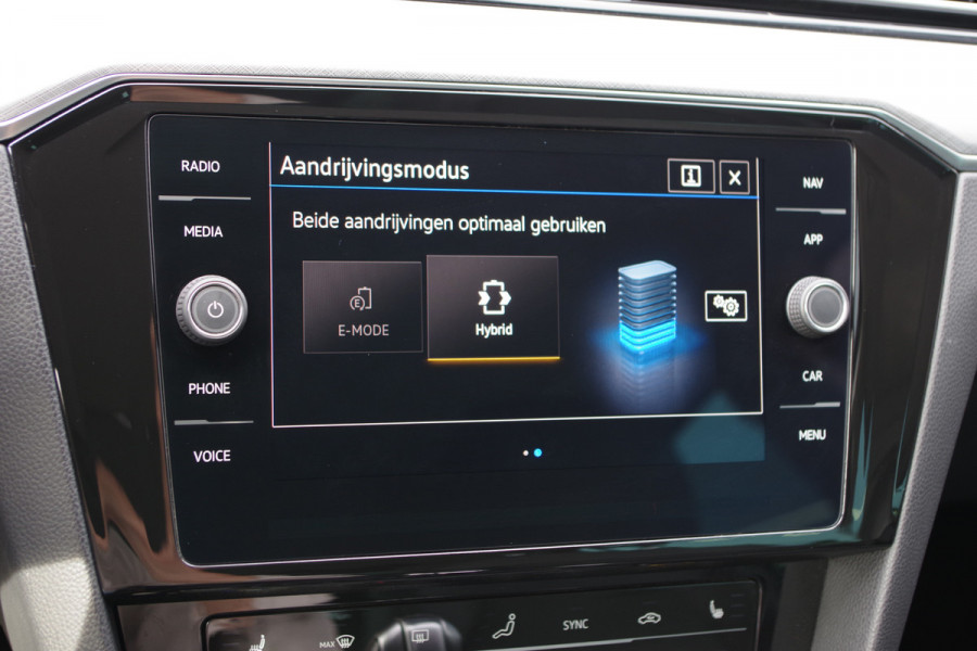 Volkswagen Passat Variant 1.4 TSI PHEV GTE 218 PK BNS, Trekhaak, Matrix-LED, Camera