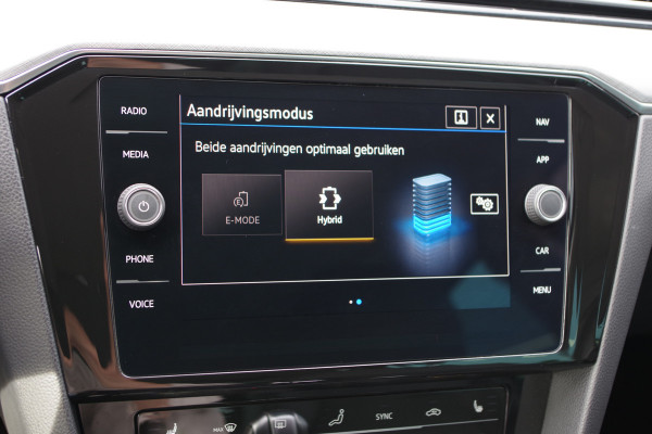 Volkswagen Passat Variant 1.4 TSI PHEV GTE 218 PK BNS, Trekhaak, Matrix-LED, Camera